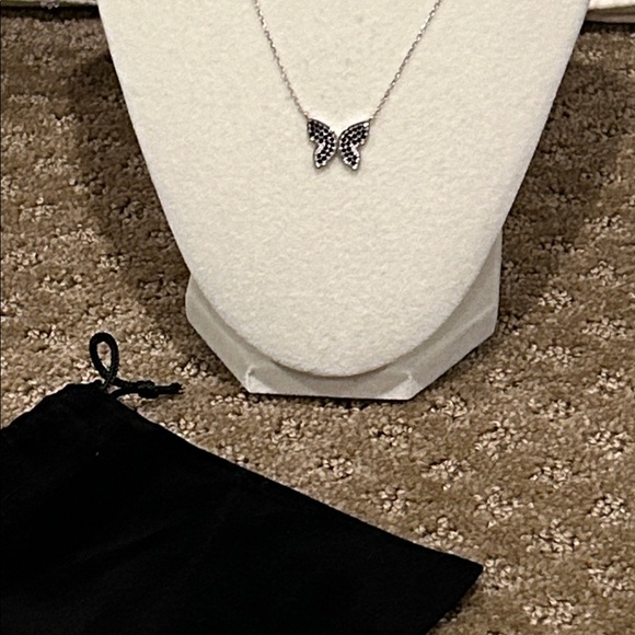 Elegant Cubic Zirconia Encrusted & Black Crystal 925 Silver Butterfly Necklace - Picture 4 of 6